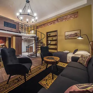 Ars Apartment